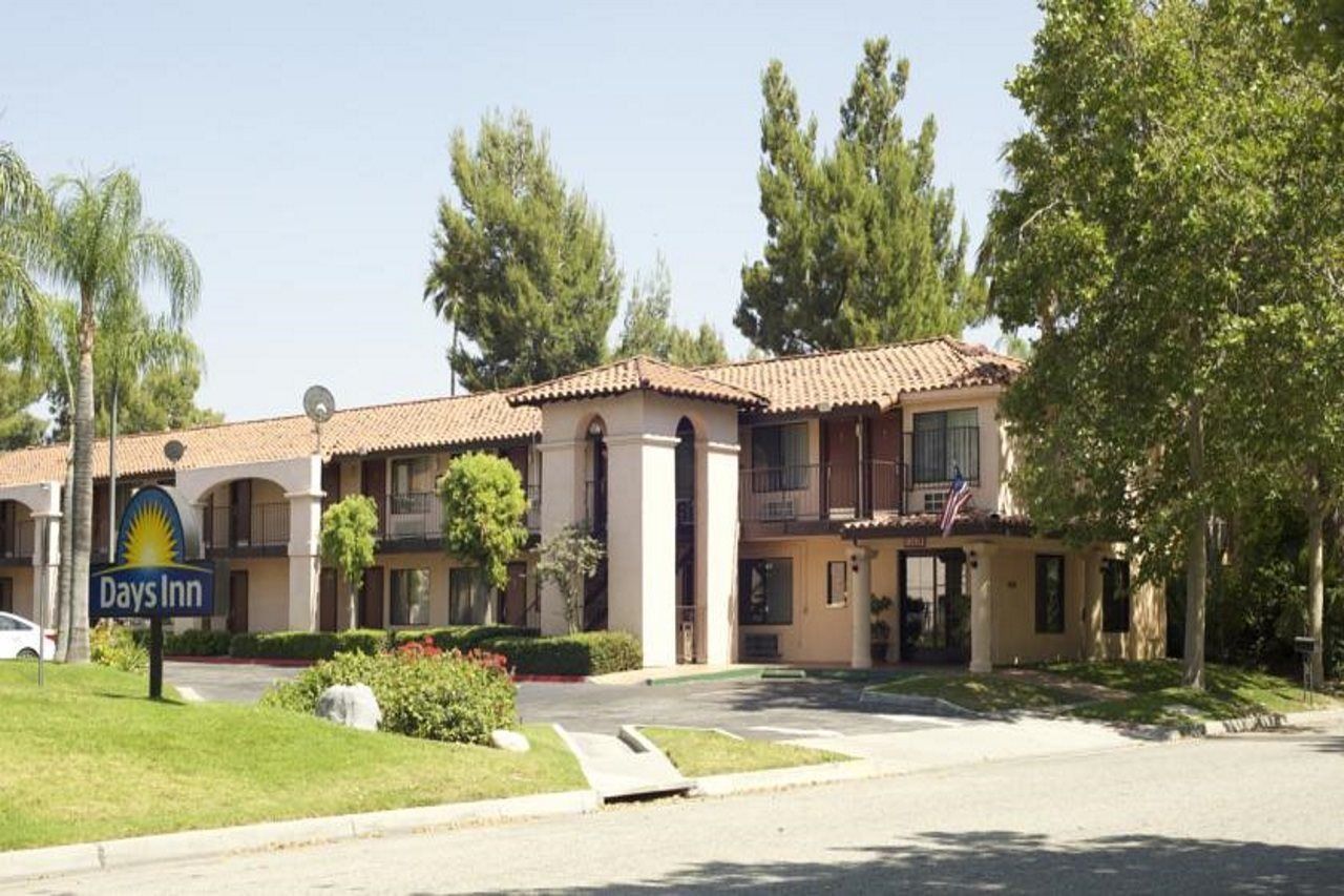 Hospitality Inn San Bernardino Esterno foto
